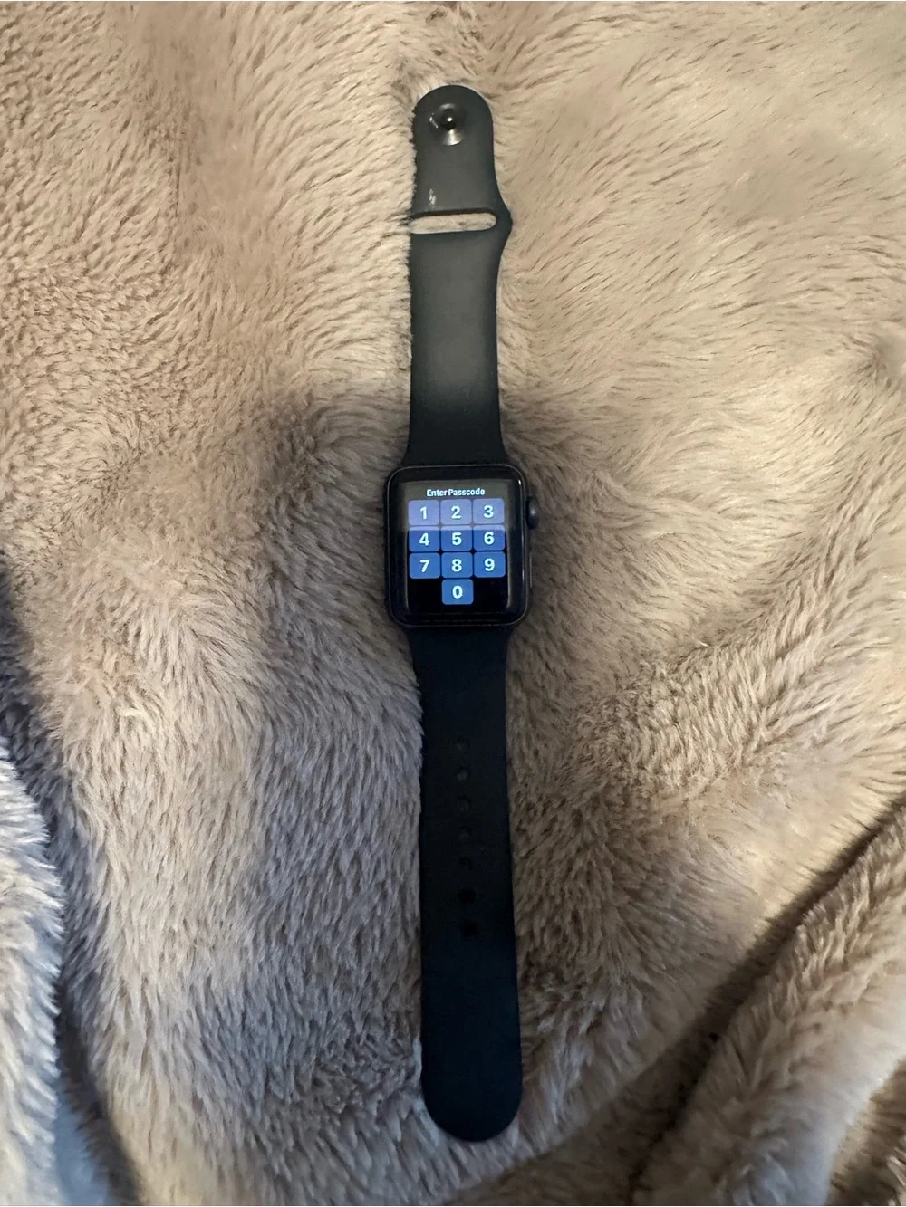 Apple Watch Series 3 38mm with Silicone Band